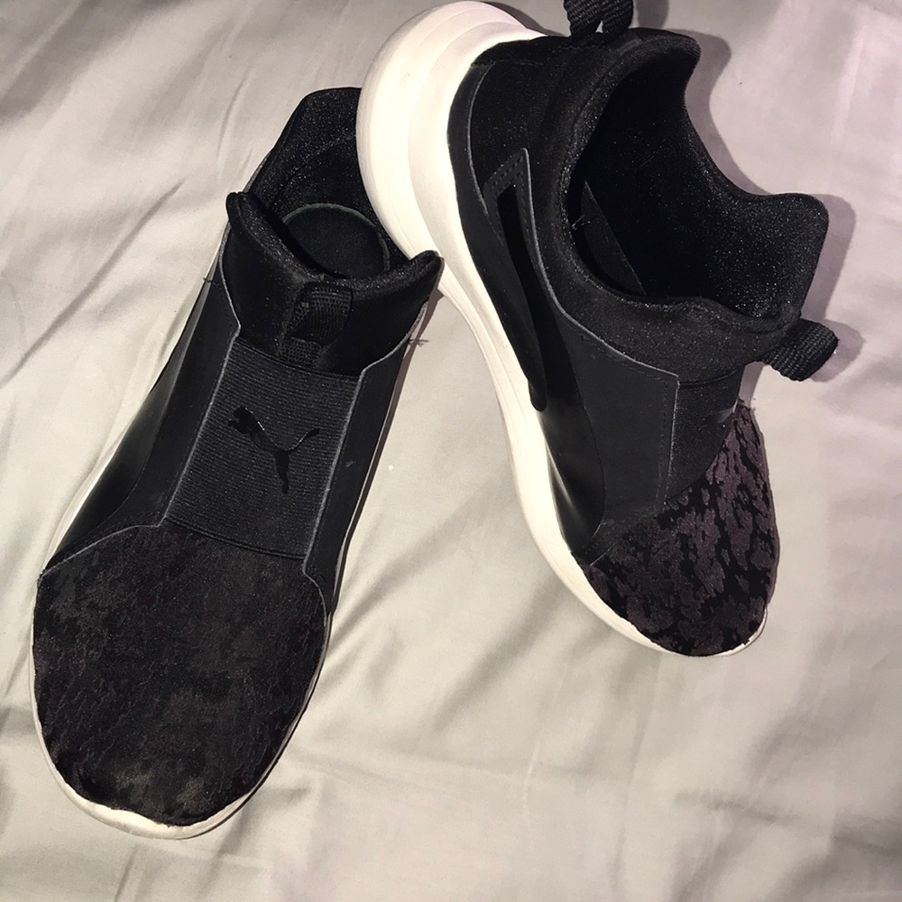 Women’s pumas tenis